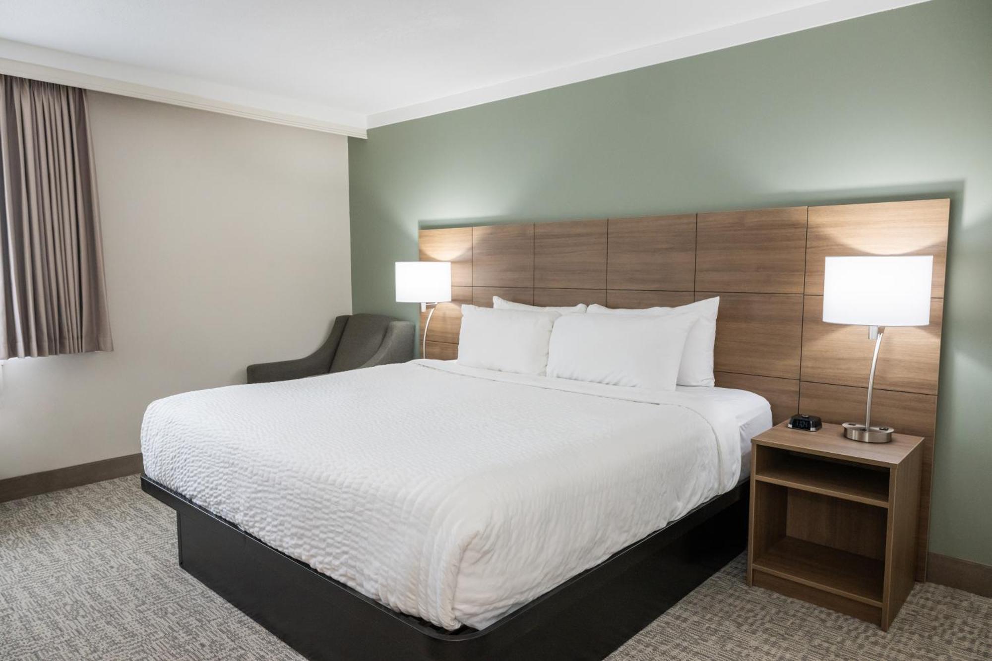 ווייטהורס Quality Inn & Suites מראה חיצוני תמונה