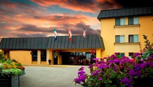 ווייטהורס Quality Inn & Suites מראה חיצוני תמונה